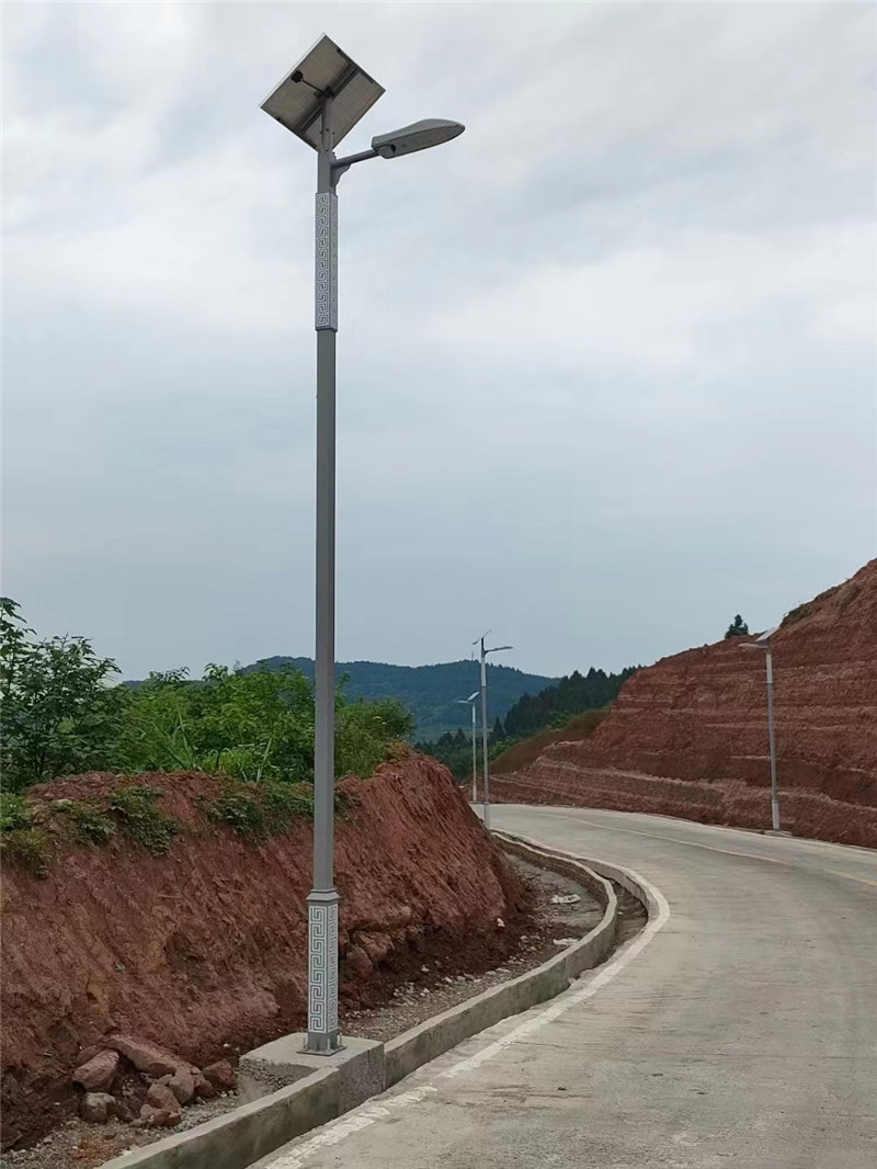 成都天晟太阳能路灯灯杆自产灯具自产锂电池自产